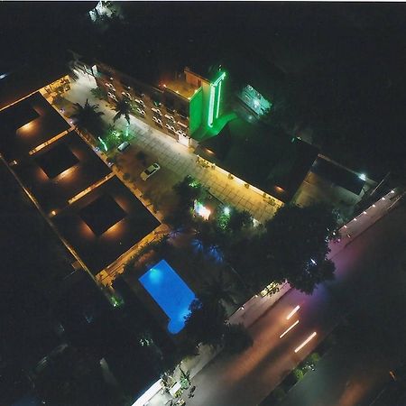 Hotel Juno Pakokku Екстериор снимка