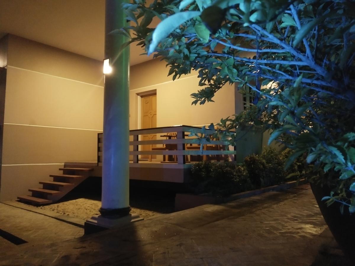 Hotel Juno Pakokku Екстериор снимка