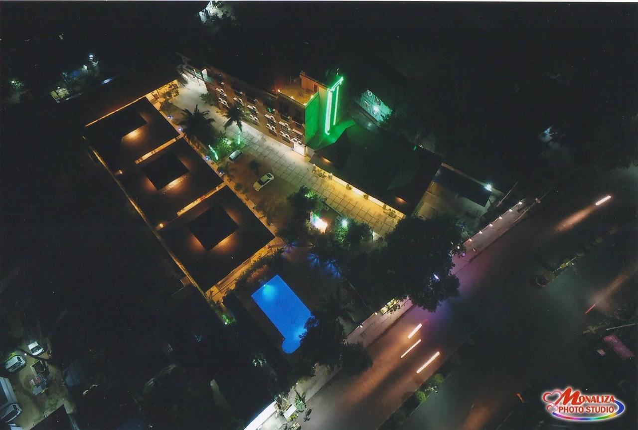 Hotel Juno Pakokku Екстериор снимка